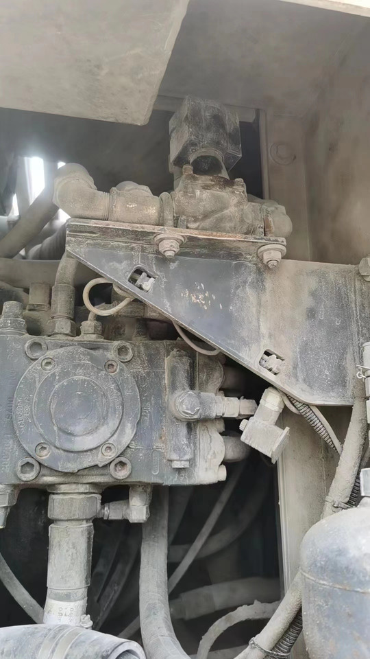 WIRTGEN W2000 Used Milling Machine For Sale - ماكينات لصقل الأسفلت: صور 4 WIRTGEN W2000 Used Milling Machine For Sale - ماكينات لصقل الأسفلت: صور 4