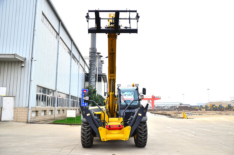 XCMG Certified Used 4.5t Small Telescopic Boom Telehandler Forklift Xc6-1056vn - رافعة تلسكوبية: صور 3 XCMG Certified Used 4.5t Small Telescopic Boom Telehandler Forklift Xc6-1056vn - رافعة تلسكوبية: صور 3