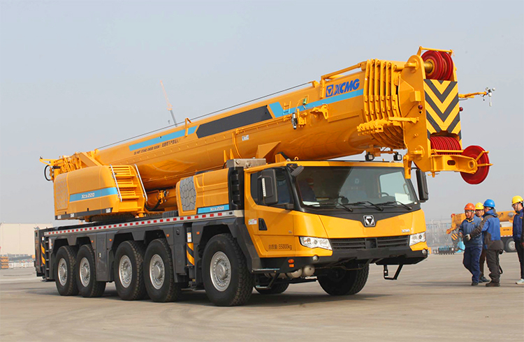 XCMG Official Crane Lifting XCA260 260 Ton All Terrain Crane With 92.6m Lifting Height - رافعة لجميع التضاريس: صور 1 XCMG Official Crane Lifting XCA260 260 Ton All Terrain Crane With 92.6m Lifting Height - رافعة لجميع التضاريس: صور 1
