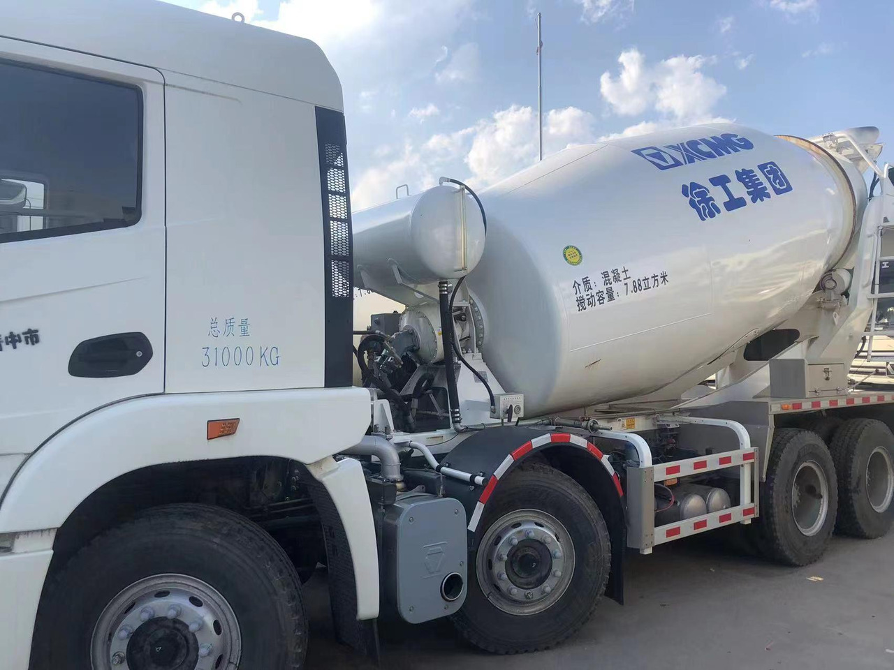 XCMG Official G12V 2021 Year 12m3 Used Concrete Mixer Truck for Sale - شاحنة خلاطة خرسانة: صور 2 XCMG Official G12V 2021 Year 12m3 Used Concrete Mixer Truck for Sale - شاحنة خلاطة خرسانة: صور 2