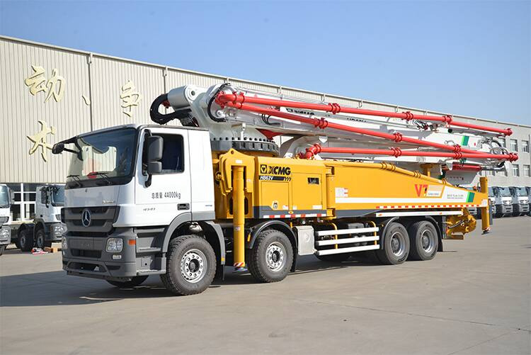 XCMG Official HB62V Concrete Pump Truck 4 Axle 62m Used Hydraulic Concrete Boom Pump Truck - مضخة خرسانة: صور 2 XCMG Official HB62V Concrete Pump Truck 4 Axle 62m Used Hydraulic Concrete Boom Pump Truck - مضخة خرسانة: صور 2