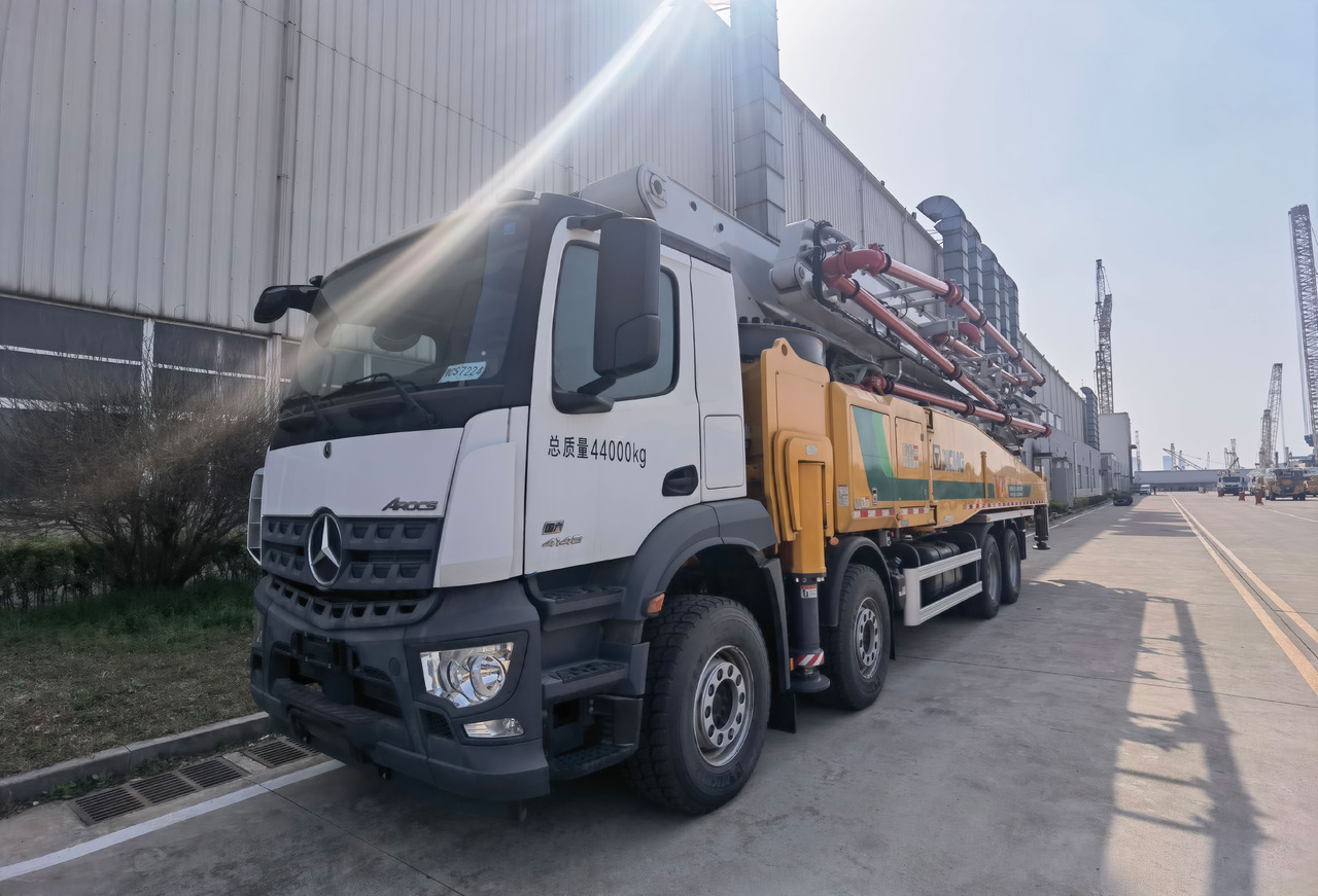 XCMG Official Schwing Concrete Pump HB62V Used Telescopic Concrete Pump Truck Price - مضخة خرسانة: صور 5 XCMG Official Schwing Concrete Pump HB62V Used Telescopic Concrete Pump Truck Price - مضخة خرسانة: صور 5