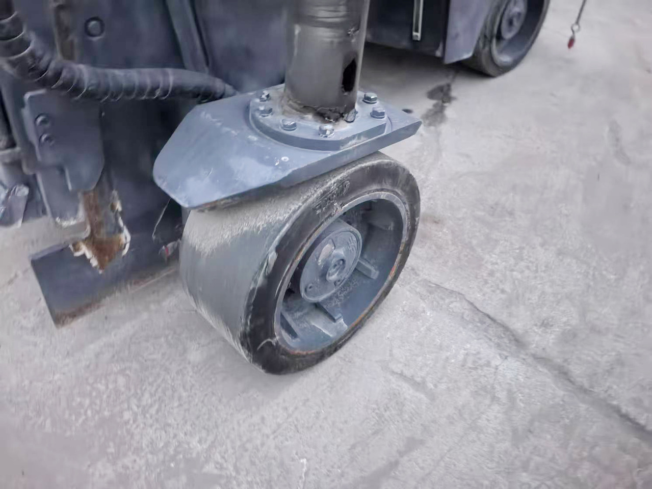 XCMG Official Second Hand Road Building Machine XM505 Small Asphalt Milling Machine For Sale - ماكينات لصقل الأسفلت: صور 4 XCMG Official Second Hand Road Building Machine XM505 Small Asphalt Milling Machine For Sale - ماكينات لصقل الأسفلت: صور 4