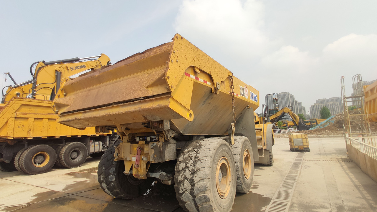 XCMG Official Used 6*6 Dumper Mining Truck XDA50H Articulated Tipper Truck Dumper Price - قلابة شاحنة: صور 4 XCMG Official Used 6*6 Dumper Mining Truck XDA50H Articulated Tipper Truck Dumper Price - قلابة شاحنة: صور 4
