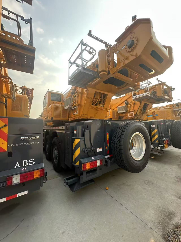 XCMG Official Used Mobile Hydraulic Truck Cranes XCA180L8C All Terrain Cranes Price - رافعة لجميع التضاريس: صور 4 XCMG Official Used Mobile Hydraulic Truck Cranes XCA180L8C All Terrain Cranes Price - رافعة لجميع التضاريس: صور 4