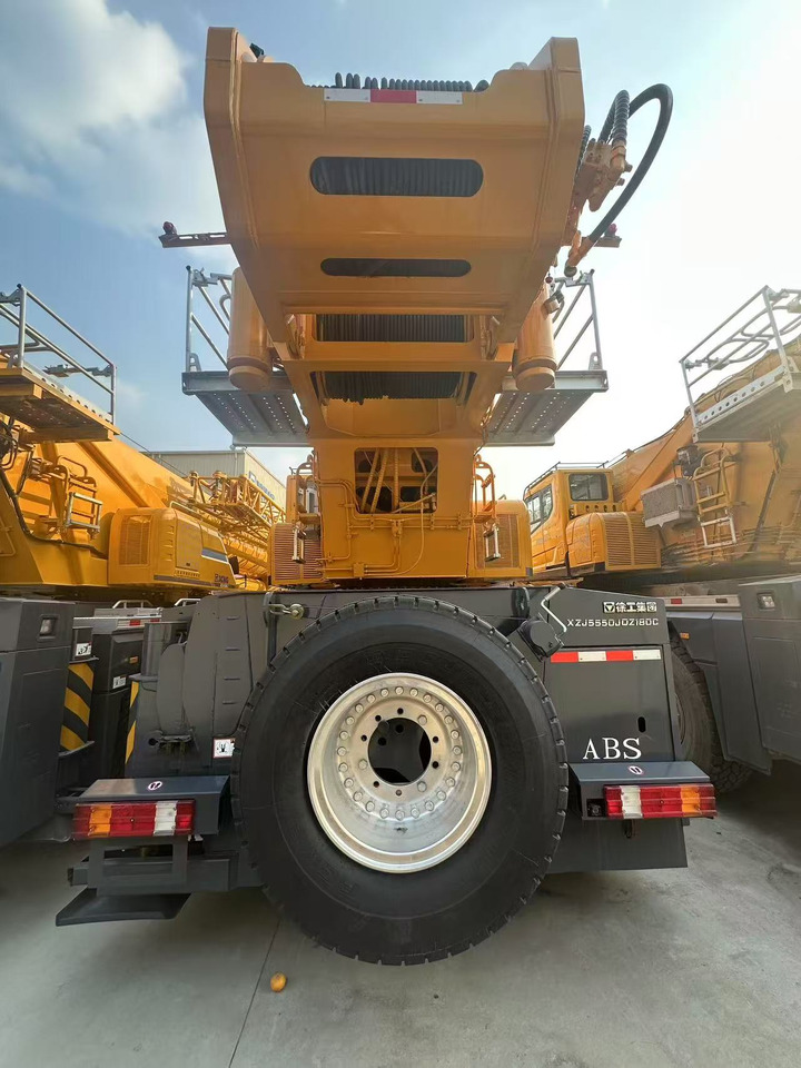 XCMG Official Used Mobile Hydraulic Truck Cranes XCA180L8C All Terrain Cranes Price - رافعة لجميع التضاريس: صور 5 XCMG Official Used Mobile Hydraulic Truck Cranes XCA180L8C All Terrain Cranes Price - رافعة لجميع التضاريس: صور 5