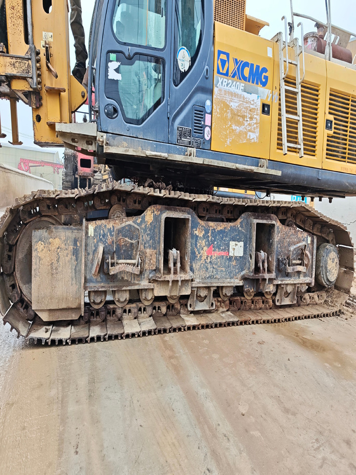 آلة حفر XCMG Official  XR240E Rotary Drilling Rig Machine Used Diesel Hydraulic Drilling Rig Price: صور 7