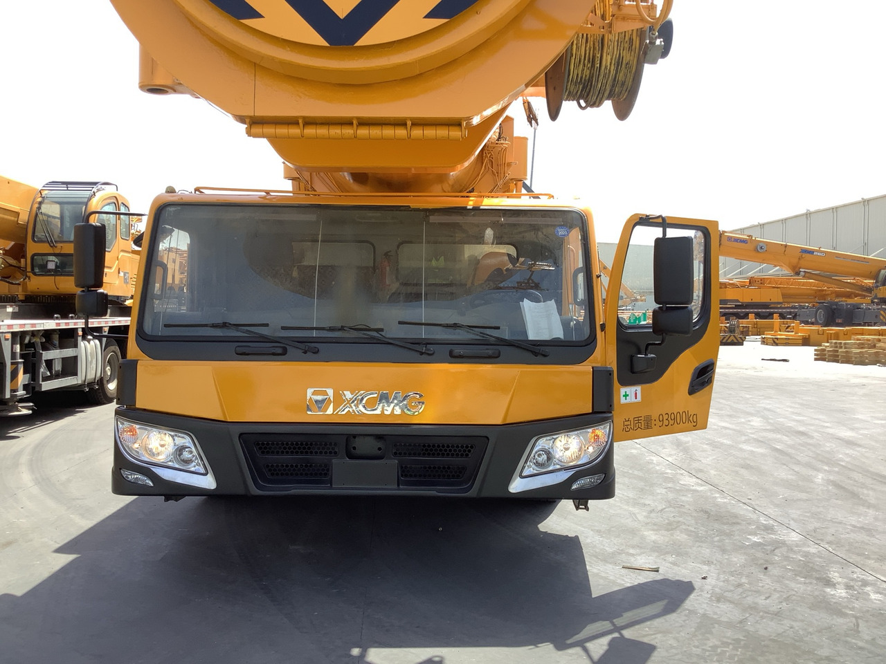 XCMG Second Hand All Terrain Cranes 800 Tons QAY800 Used Mobile Crane Hot Sale - رافعة لجميع التضاريس: صور 3 XCMG Second Hand All Terrain Cranes 800 Tons QAY800 Used Mobile Crane Hot Sale - رافعة لجميع التضاريس: صور 3