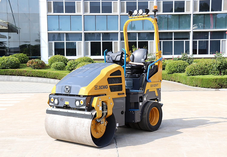 XCMG XD120VT diesel 2ton Light Mini Road Roller Machine - مدحلة الأسفلت: صور 3 XCMG XD120VT diesel 2ton Light Mini Road Roller Machine - مدحلة الأسفلت: صور 3