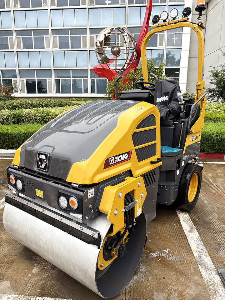 XCMG XD120VT diesel 2ton Light Mini Road Roller Machine - مدحلة الأسفلت: صور 2 XCMG XD120VT diesel 2ton Light Mini Road Roller Machine - مدحلة الأسفلت: صور 2