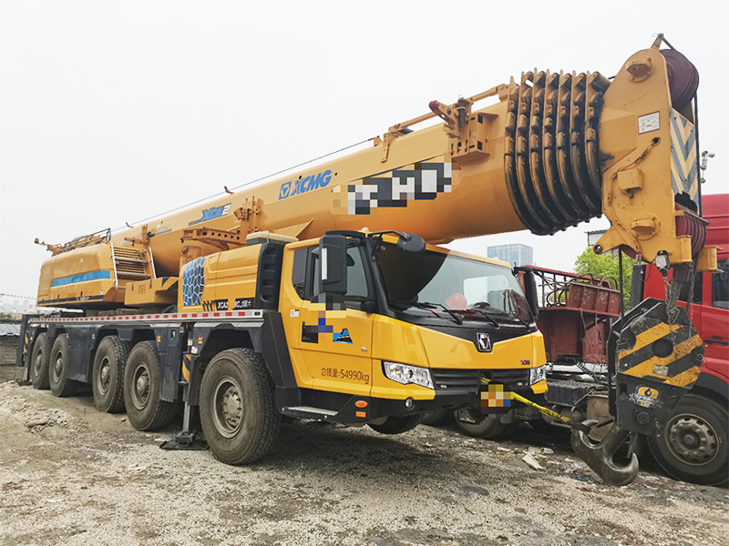 Xcmg 2024 used XCA130L8C_1 Hydraulic retraction all terrain crane - آلات البناء: صور 2 Xcmg 2024 used XCA130L8C_1 Hydraulic retraction all terrain crane - آلات البناء: صور 2