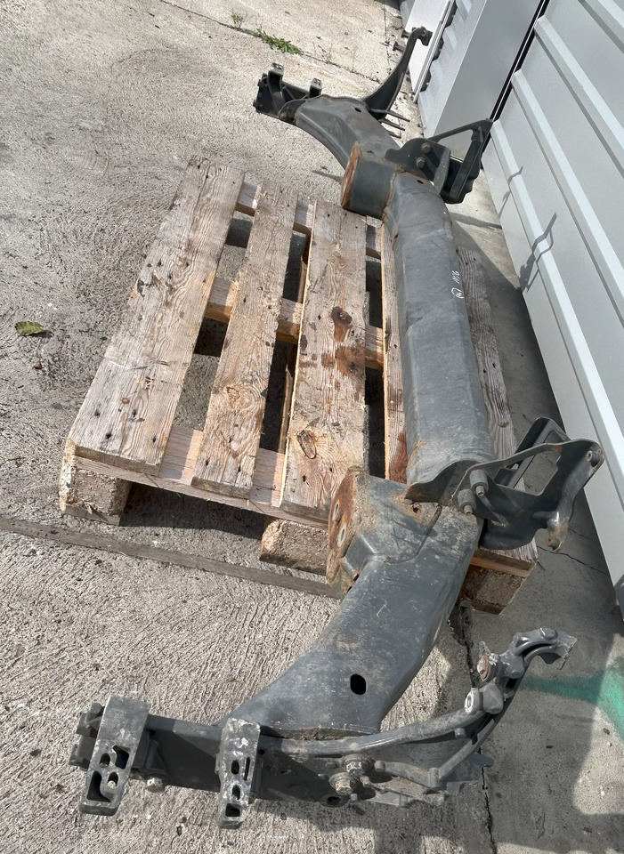 DAF CF EURO 6 BUMPER BEAM WITH STEP BRACKETS - كأس مترعة: صور 5 DAF CF EURO 6 BUMPER BEAM WITH STEP BRACKETS - كأس مترعة: صور 5