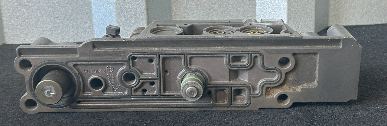 DAF XF 105 MECHATRONIC VALVE - علبة التروس و قطع الغيار: صور 2 DAF XF 105 MECHATRONIC VALVE - علبة التروس و قطع الغيار: صور 2