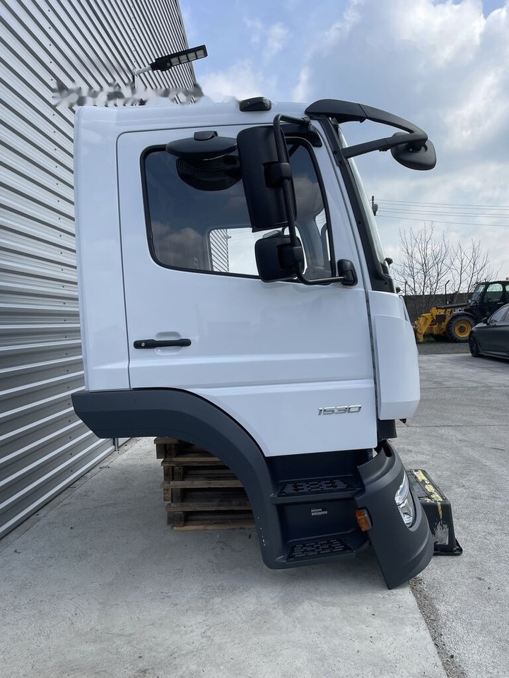FRONT BUMPER COMPLETE EXTRA COST 700EU Mercedes-Benz ATEGO Euro 6 Mercedes-Benz 1523 L, 1524 L, 1527 L, 1530 - الكبائن - شاحنة: صور 3 FRONT BUMPER COMPLETE EXTRA COST 700EU Mercedes-Benz ATEGO Euro 6 Mercedes-Benz 1523 L, 1524 L, 1527 L, 1530 - الكبائن - شاحنة: صور 3