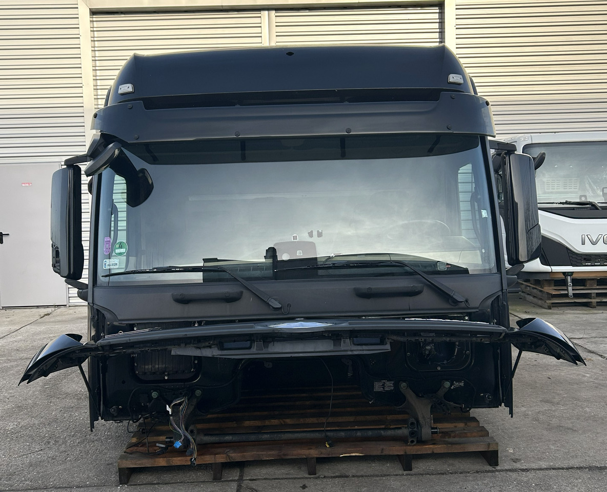 MERCEDES ACTROS MP4 L BigSpace, 2.50 m - الكبائن - شاحنة: صور 4 MERCEDES ACTROS MP4 L BigSpace, 2.50 m - الكبائن - شاحنة: صور 4