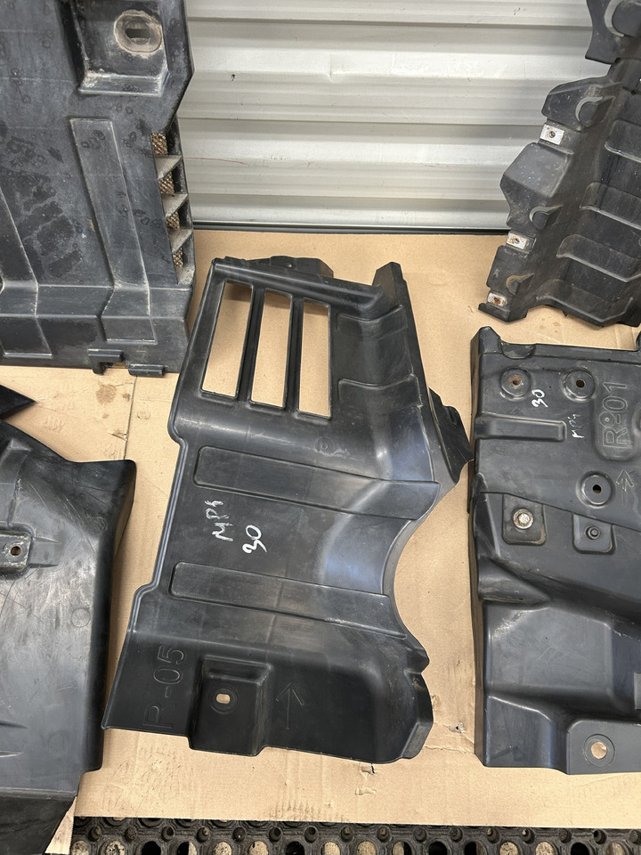 MERCEDES-BENZ ACTROS MP4 BIGSPACE ENGINE SOUNDPROOFING COVER KIT - هيكل السيارة الخارجية - شاحنة: صور 5 MERCEDES-BENZ ACTROS MP4 BIGSPACE ENGINE SOUNDPROOFING COVER KIT - هيكل السيارة الخارجية - شاحنة: صور 5