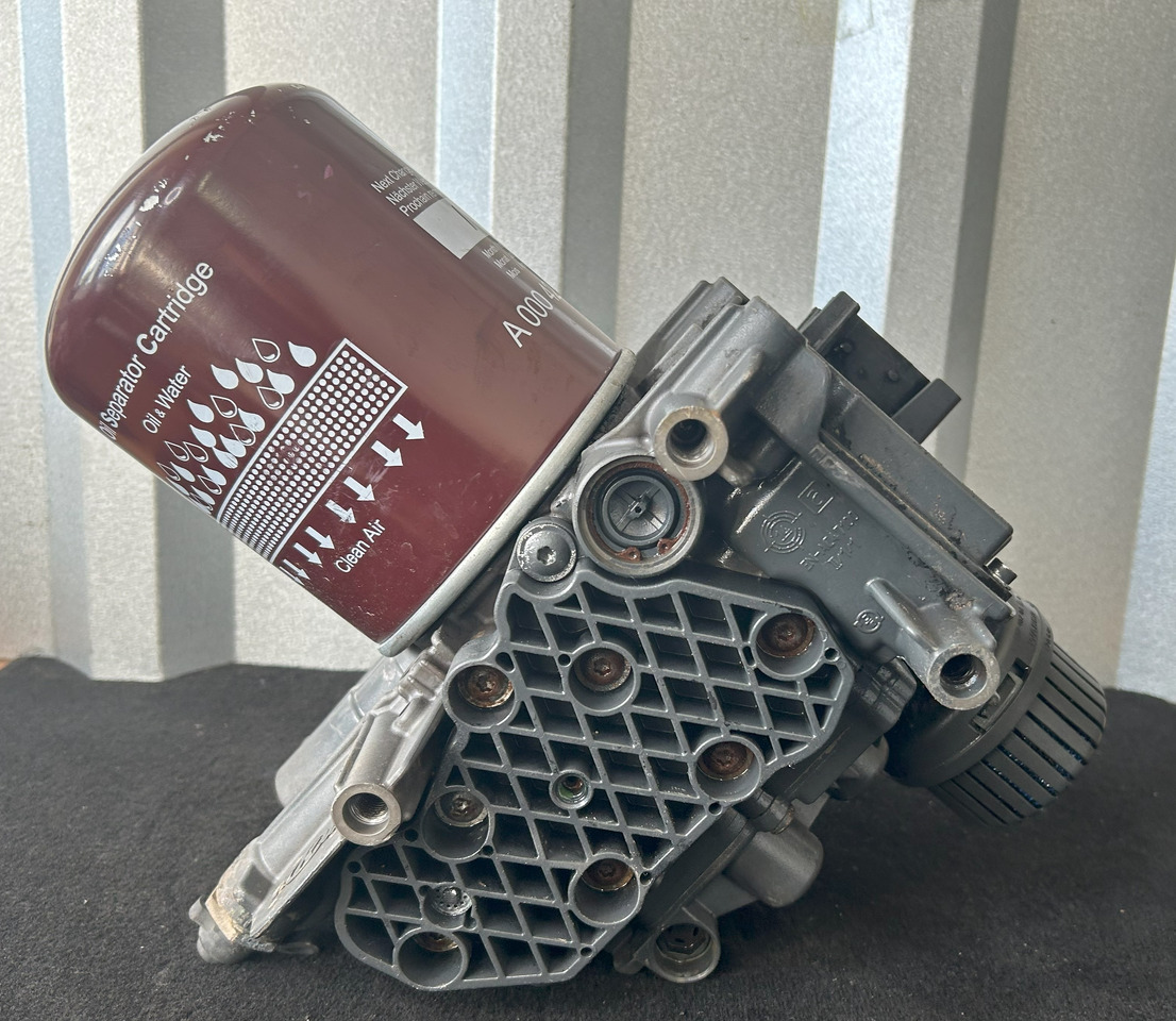 MERCEDES-BENZ ACTROS MP4 EAPU AIR DRYER - أجزاء الفرامل - شاحنة: صور 2 MERCEDES-BENZ ACTROS MP4 EAPU AIR DRYER - أجزاء الفرامل - شاحنة: صور 2