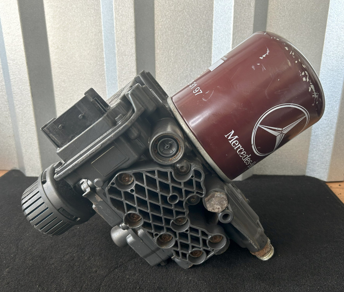 MERCEDES-BENZ ACTROS MP4 EAPU AIR DRYER - أجزاء الفرامل - شاحنة: صور 1 MERCEDES-BENZ ACTROS MP4 EAPU AIR DRYER - أجزاء الفرامل - شاحنة: صور 1