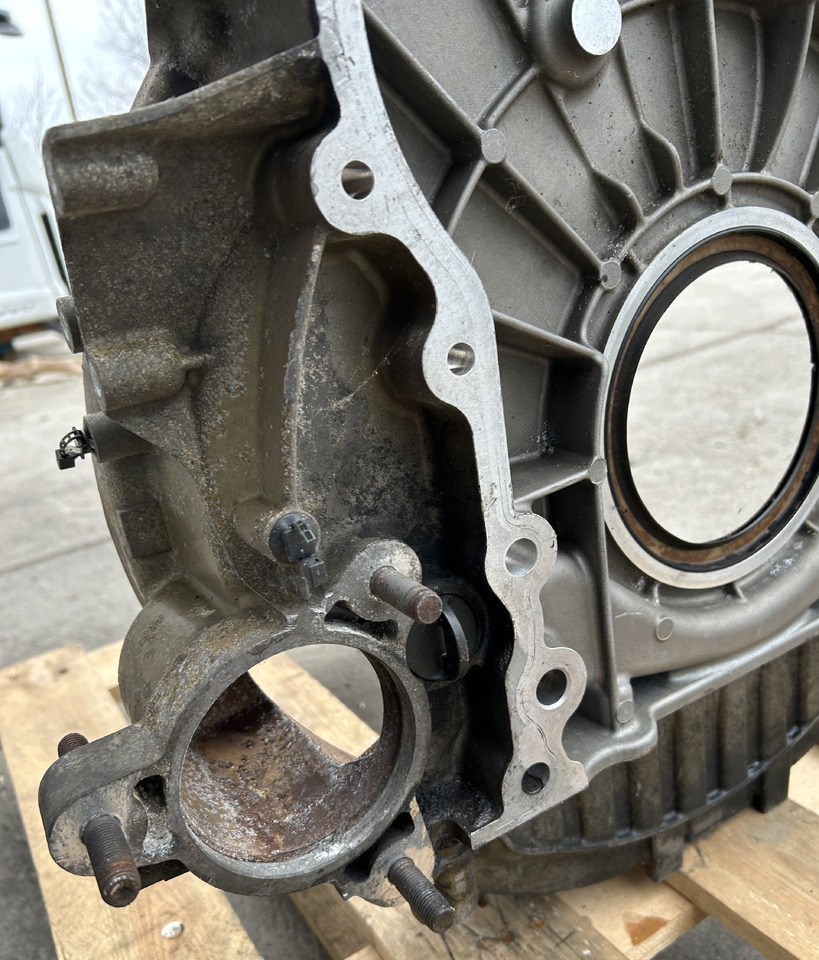 MERCEDES CLUTCH TIMING HOUSING ACTROS MP4 - عمود الحدبات: صور 4 MERCEDES CLUTCH TIMING HOUSING ACTROS MP4 - عمود الحدبات: صور 4