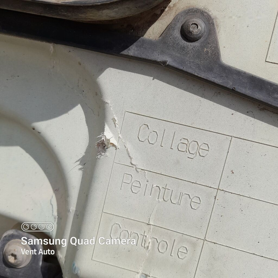 Mercedes-Benz ACTROS MP4 A9607500309 Mercedes-Benz A9607500309 - هود - شاحنة: صور 5 Mercedes-Benz ACTROS MP4 A9607500309 Mercedes-Benz A9607500309 - هود - شاحنة: صور 5