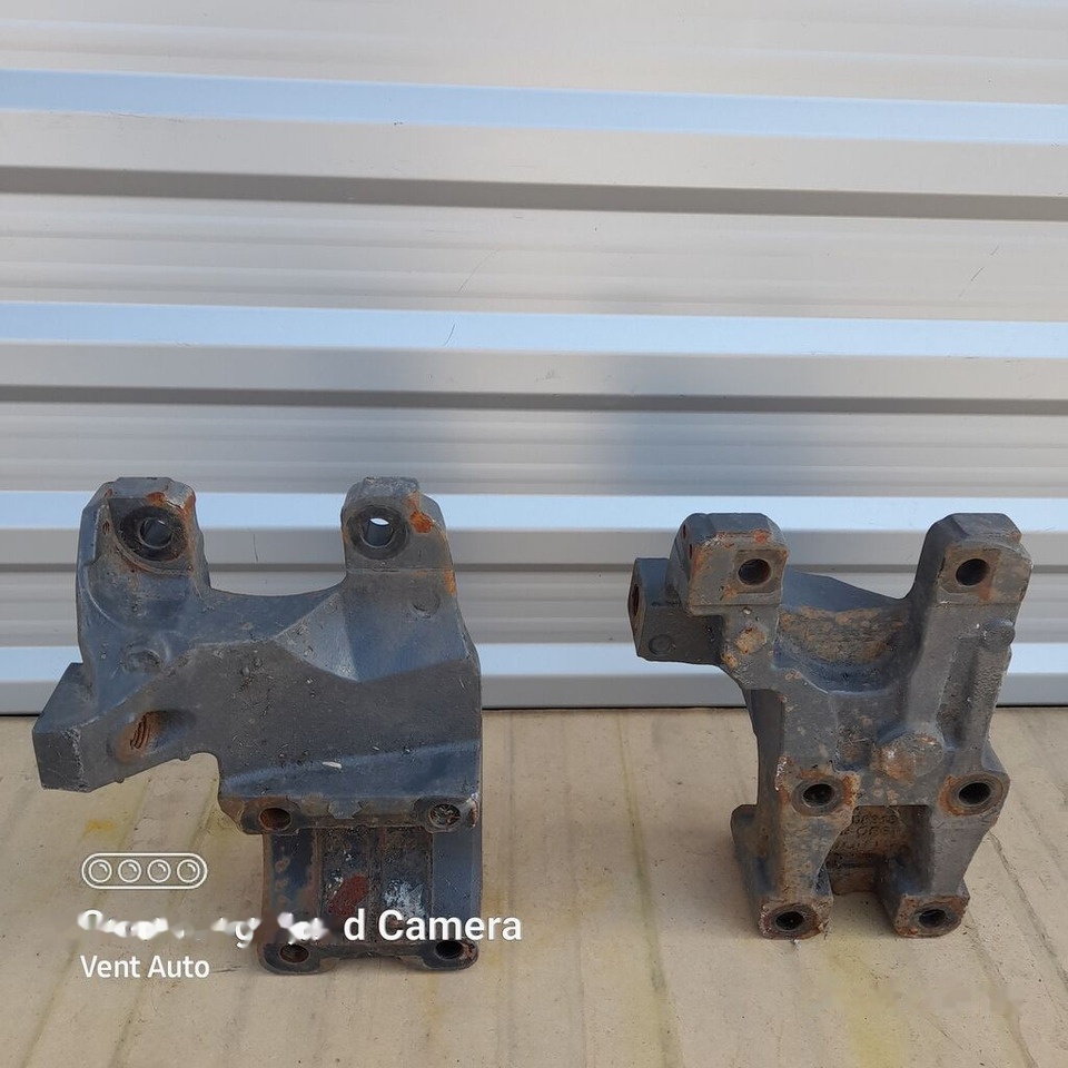 WSPORNIK DRĄŻKA REAKCYJNEGO DAF XF 106 1908317 DAF 1908317 truck - تعليق - شاحنة: صور 4 WSPORNIK DRĄŻKA REAKCYJNEGO DAF XF 106 1908317 DAF 1908317 truck - تعليق - شاحنة: صور 4