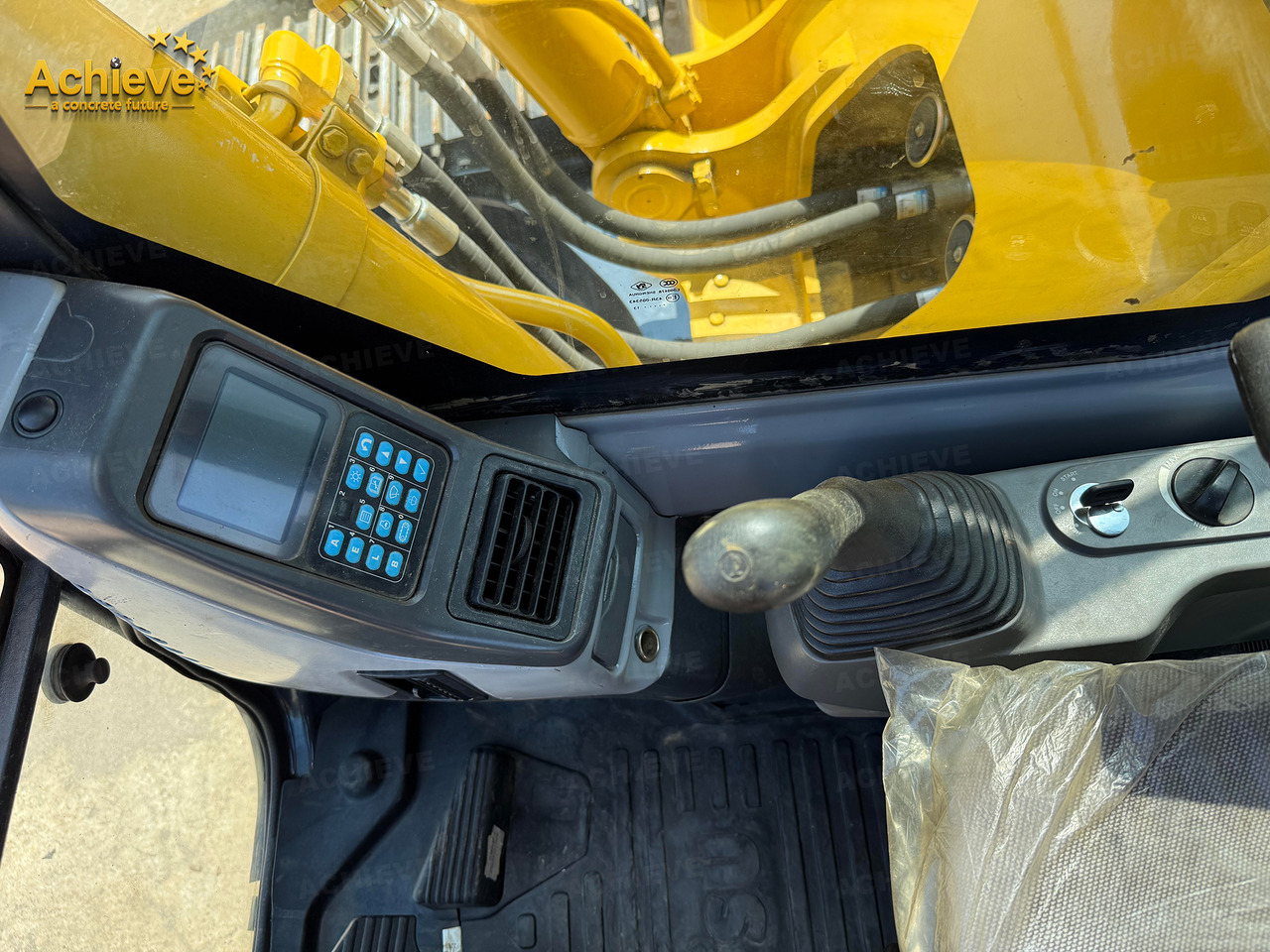 حفارات زحافة KOMATSU Remanufactured Komatsu PC360-7 excavator 1.6 m³ 180/1900 kw/rpm 33000 kg 7380 mm 227 kN Komatsu SAA6D114E 605 L【ACHIEVE】 TOP CONDITION!!!: صور 47 حفارات زحافة KOMATSU Remanufactured Komatsu PC360-7 excavator 1.6 m³ 180/1900 kw/rpm 33000 kg 7380 mm 227 kN Komatsu SAA6D114E 605 L【ACHIEVE】 TOP CONDITION!!!: صور 47