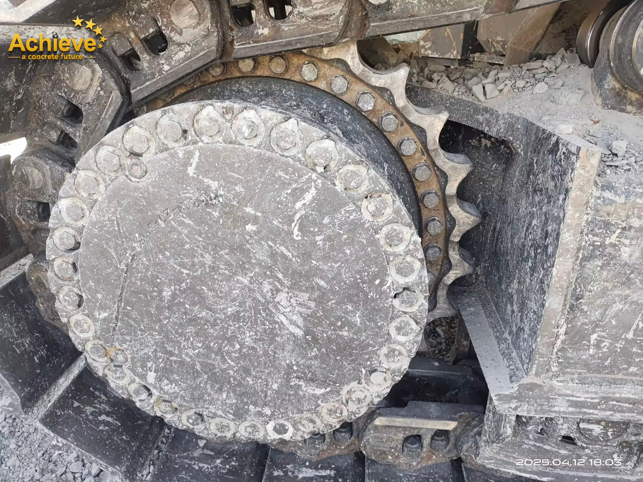 حفارات زحافة komatsu 【ACHIEVE】TOP CONDITION!!! PC1250-11R 2023 4500h Horsepower (HP) 758 HP @ 1,800 rpm Operating weight (lbs) 269,300 - 272,600 Bucket Capacity (yd3) 5.3-9.5: صور 16 حفارات زحافة komatsu 【ACHIEVE】TOP CONDITION!!! PC1250-11R 2023 4500h Horsepower (HP) 758 HP @ 1,800 rpm Operating weight (lbs) 269,300 - 272,600 Bucket Capacity (yd3) 5.3-9.5: صور 16