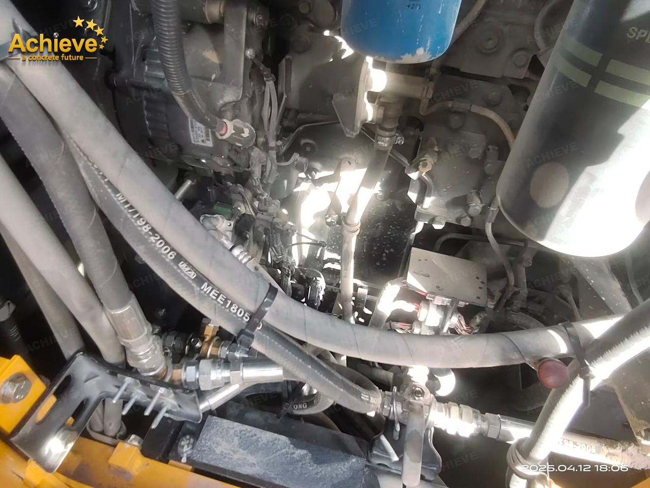 حفارات زحافة komatsu 【ACHIEVE】TOP CONDITION!!! PC1250-11R 2023 4500h Horsepower (HP) 758 HP @ 1,800 rpm Operating weight (lbs) 269,300 - 272,600 Bucket Capacity (yd3) 5.3-9.5: صور 37 حفارات زحافة komatsu 【ACHIEVE】TOP CONDITION!!! PC1250-11R 2023 4500h Horsepower (HP) 758 HP @ 1,800 rpm Operating weight (lbs) 269,300 - 272,600 Bucket Capacity (yd3) 5.3-9.5: صور 37