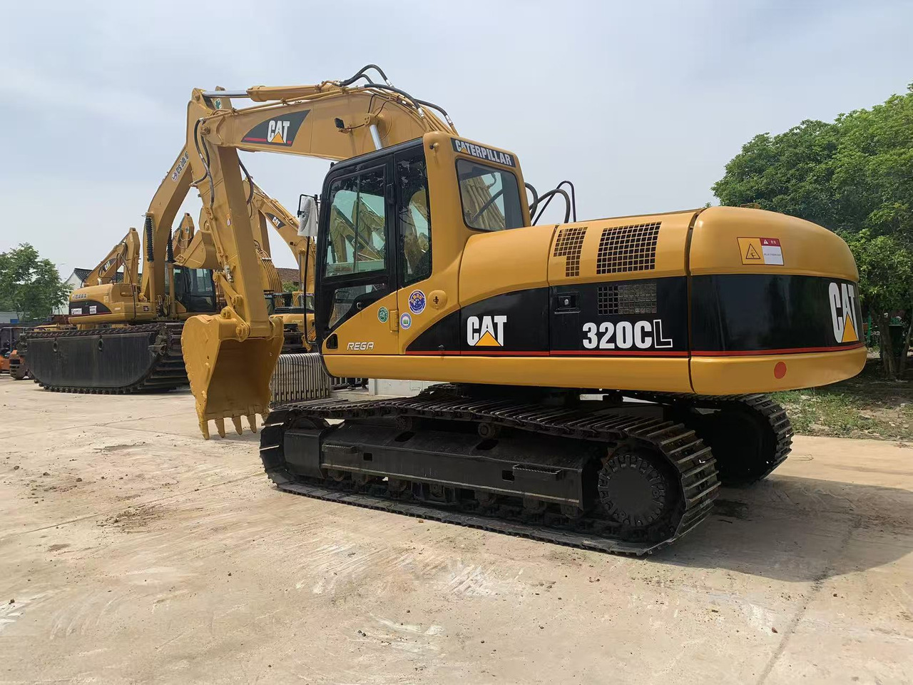 CATERPILLAR 20 ton Crawler Excavator CAT 320C, 320D - حفارات زحافة: صور 3 CATERPILLAR 20 ton Crawler Excavator CAT 320C, 320D - حفارات زحافة: صور 3