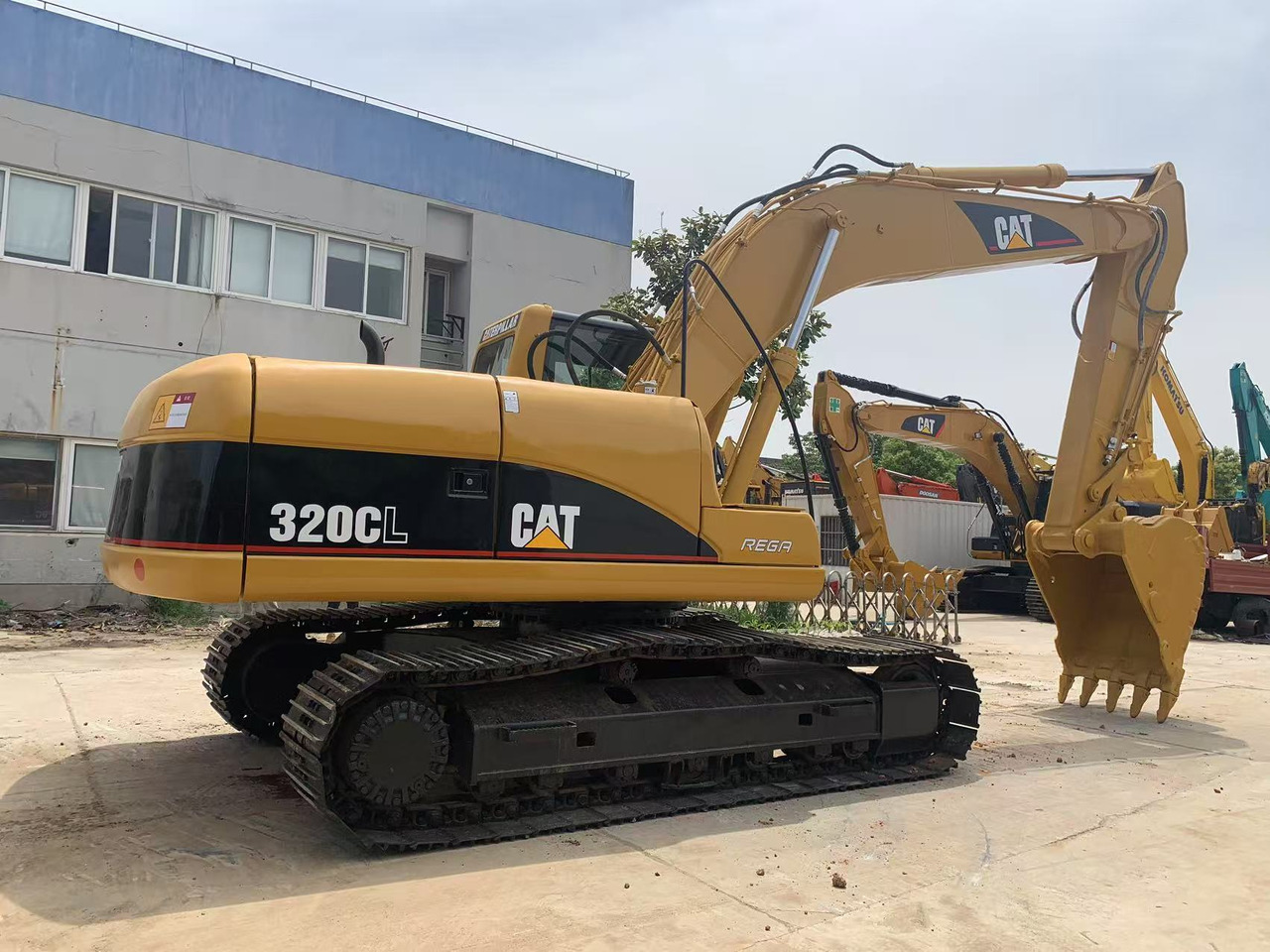 CATERPILLAR 20 ton Crawler Excavator CAT 320C, 320D - حفارات زحافة: صور 5 CATERPILLAR 20 ton Crawler Excavator CAT 320C, 320D - حفارات زحافة: صور 5
