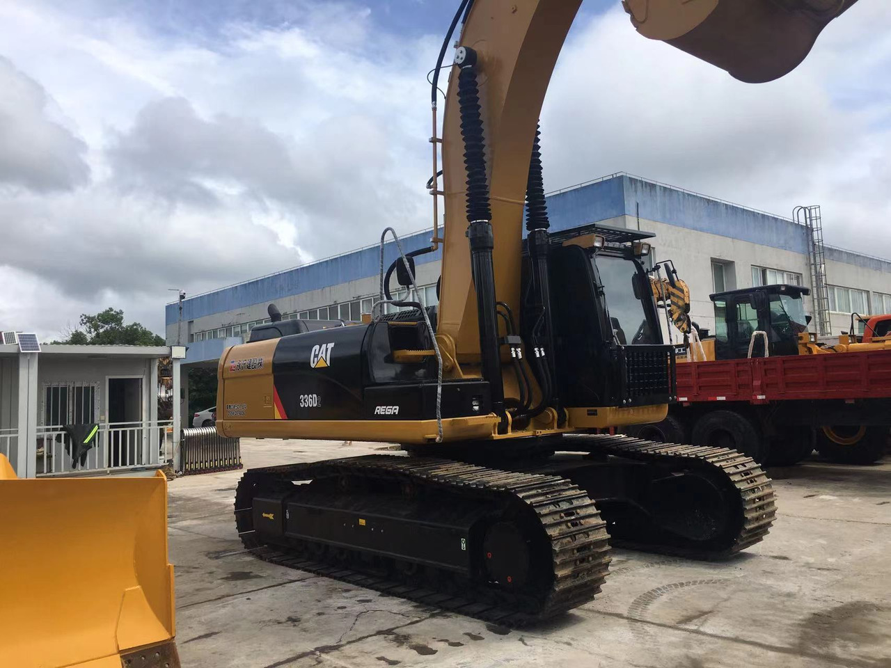 CATERPILLAR CAT Excavator 336D2L 200 kW (268 HP) C9.3 Engine, 1.8 m³ Bucket, 36,200 kg Operating Weight & Dimensions - حفارات زحافة: صور 4 CATERPILLAR CAT Excavator 336D2L 200 kW (268 HP) C9.3 Engine, 1.8 m³ Bucket, 36,200 kg Operating Weight & Dimensions - حفارات زحافة: صور 4