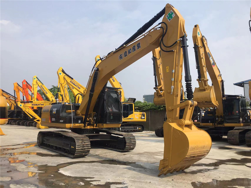 Caterpillar 23Ton Used Excavator CAT 323D2L with mechanical Engine C7.1 - حفارات زحافة: صور 3 Caterpillar 23Ton Used Excavator CAT 323D2L with mechanical Engine C7.1 - حفارات زحافة: صور 3