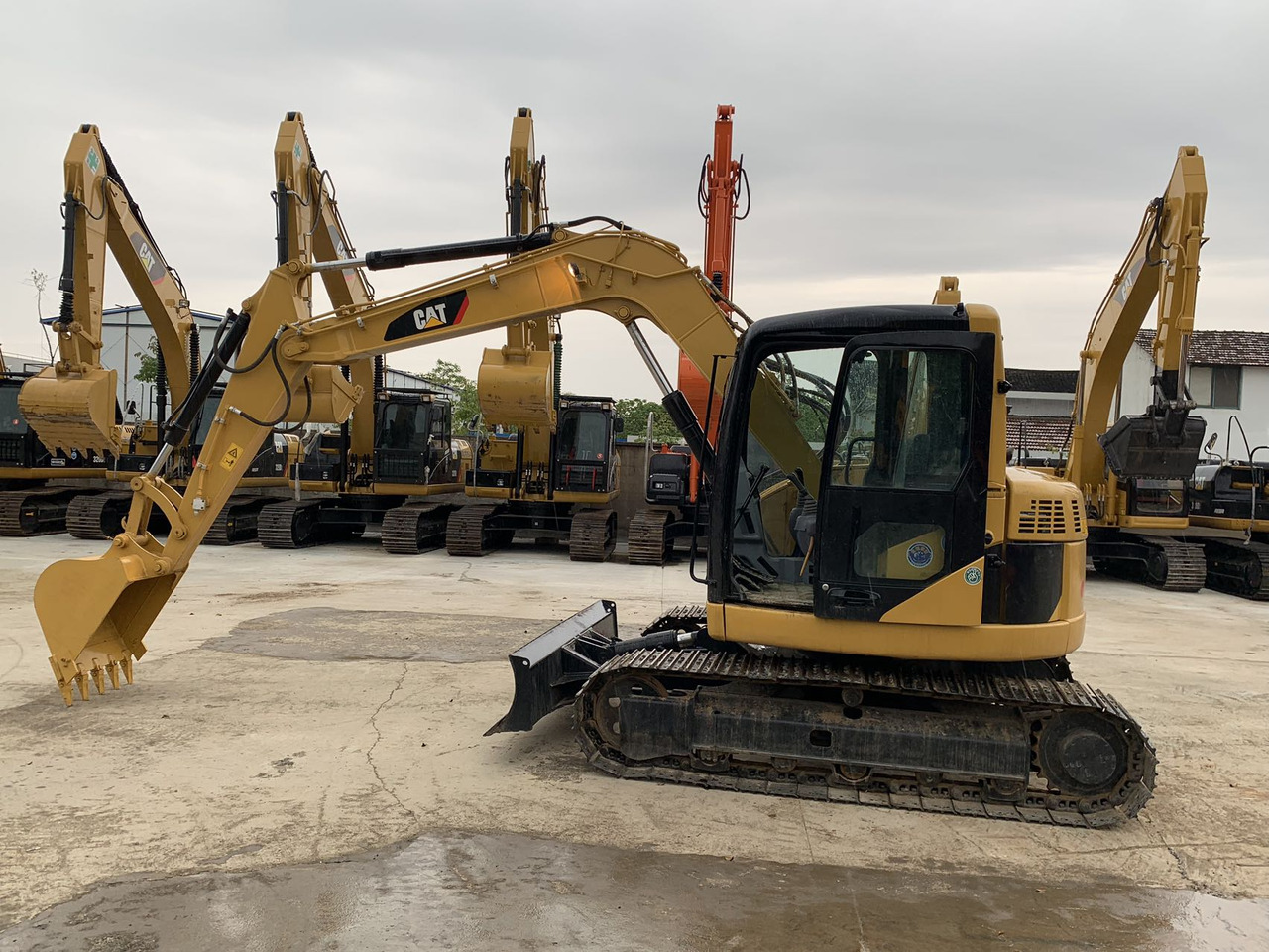 Caterpillar 308 Mini Excavator Used Machine Good Price on Sale - حفارات زحافة: صور 3 Caterpillar 308 Mini Excavator Used Machine Good Price on Sale - حفارات زحافة: صور 3