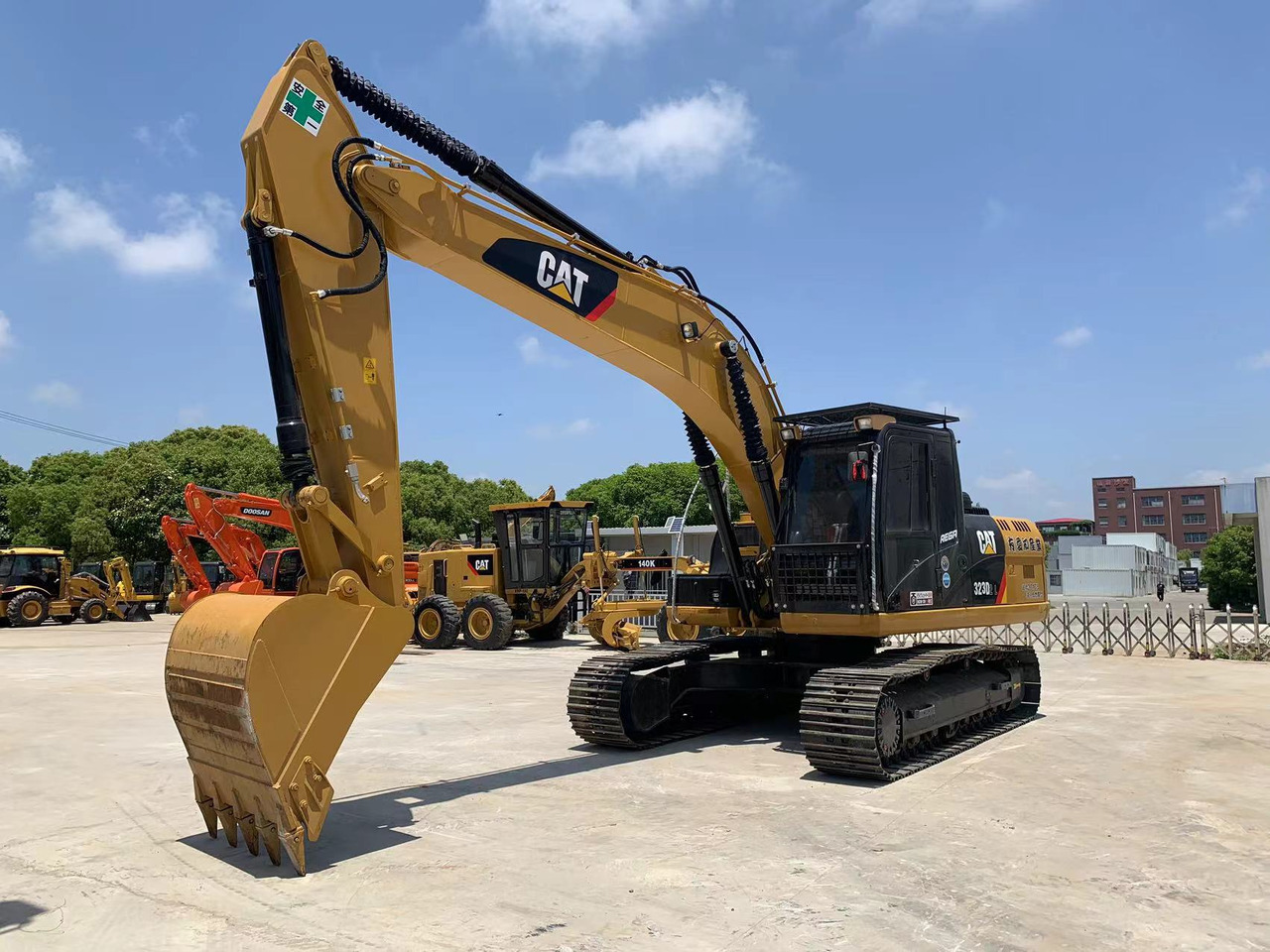 Caterpillar Excavator 320, 323 with Mechanical Engine Mitsubishi S6K - حفارات زحافة: صور 4 Caterpillar Excavator 320, 323 with Mechanical Engine Mitsubishi S6K - حفارات زحافة: صور 4