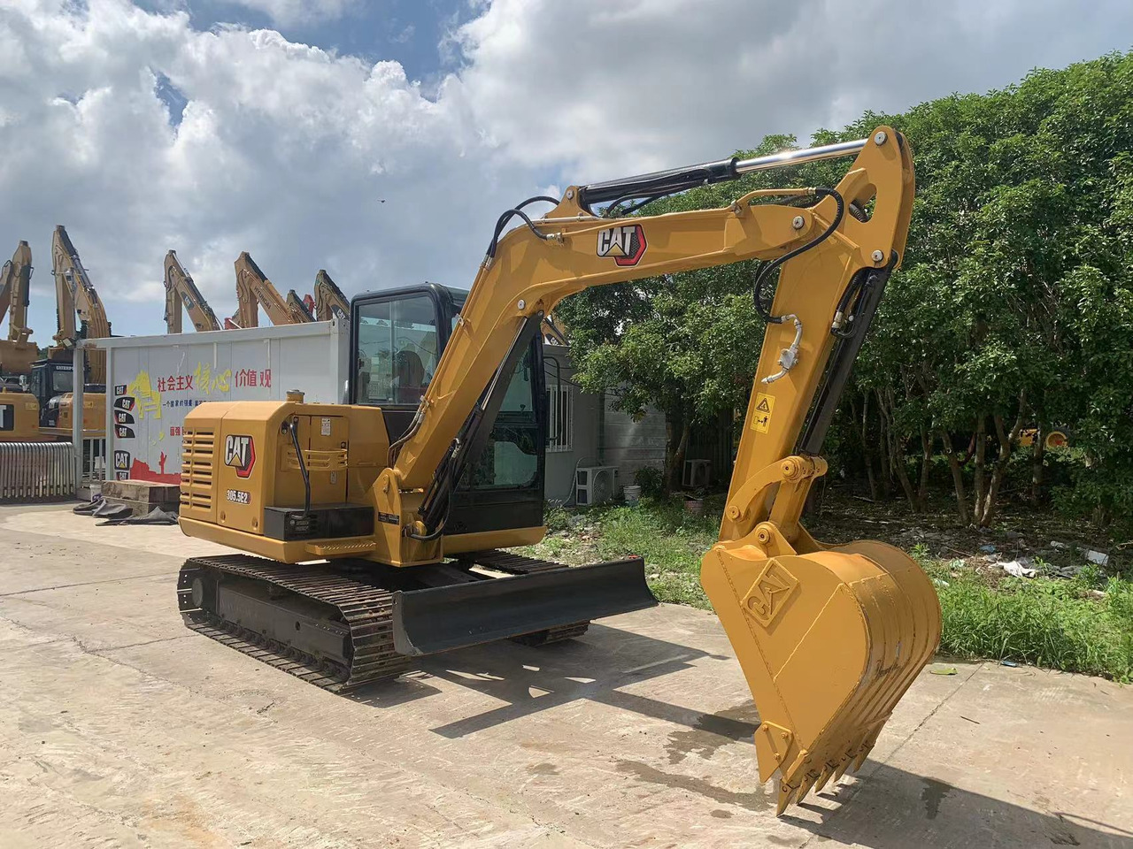 Caterpillar Secondhand Excavator CAT 305.5E2 - حفارات زحافة: صور 2 Caterpillar Secondhand Excavator CAT 305.5E2 - حفارات زحافة: صور 2