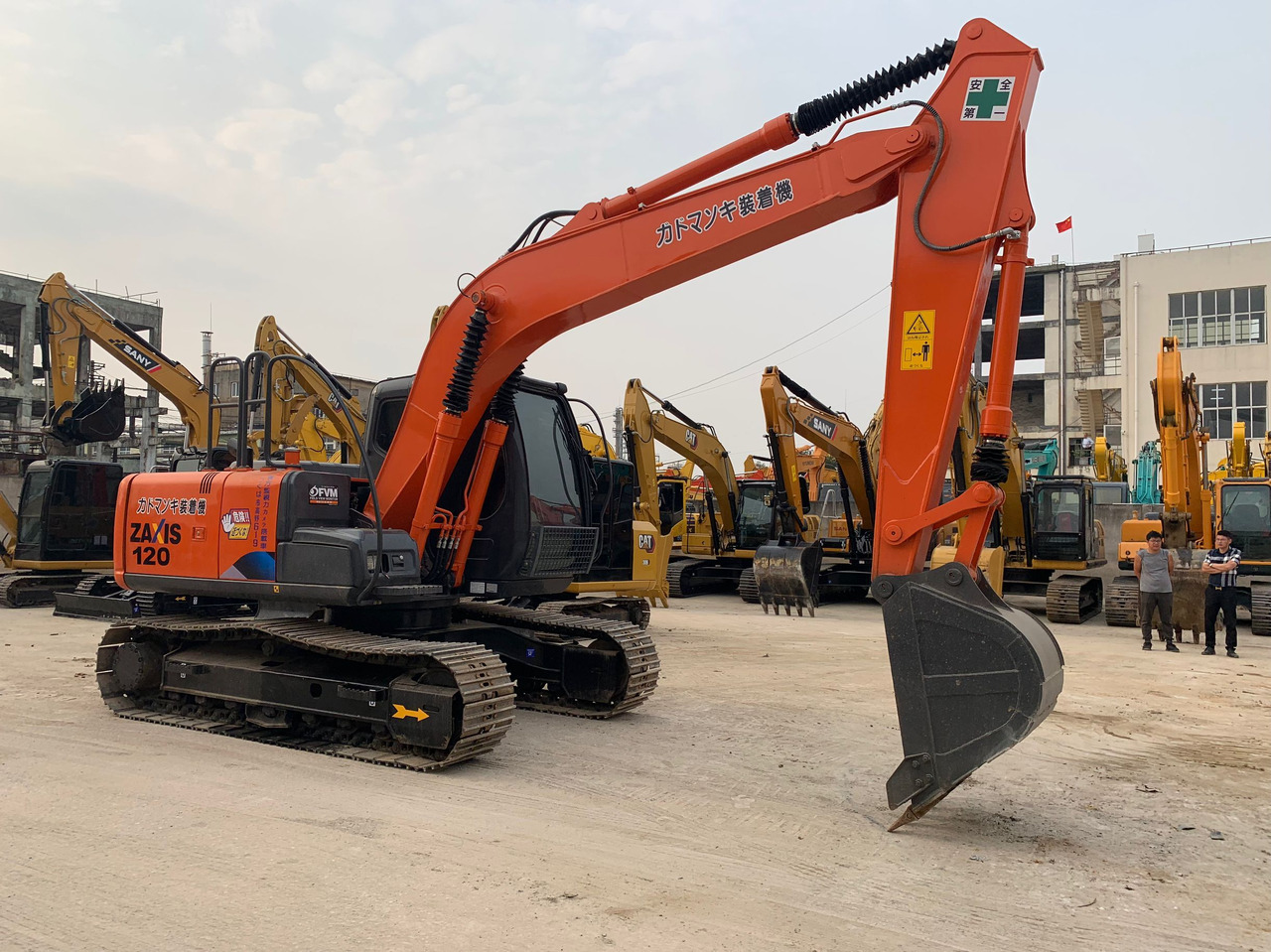 Hitachi Excavator ZX120 Good Price Used Excavator 12 ton Capacity - حفارات زحافة: صور 5 Hitachi Excavator ZX120 Good Price Used Excavator 12 ton Capacity - حفارات زحافة: صور 5