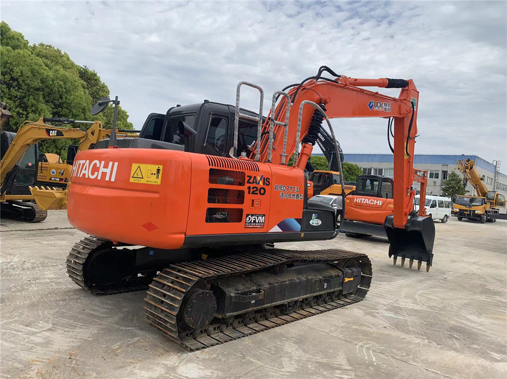 Hitachi Heavy-Duty Hydraulic Excavator Hitachi ZX120 with 94.8 HP 0.52 m³ Bucket 5.2m Max Digging Depth - حفارات زحافة: صور 4 Hitachi Heavy-Duty Hydraulic Excavator Hitachi ZX120 with 94.8 HP 0.52 m³ Bucket 5.2m Max Digging Depth - حفارات زحافة: صور 4