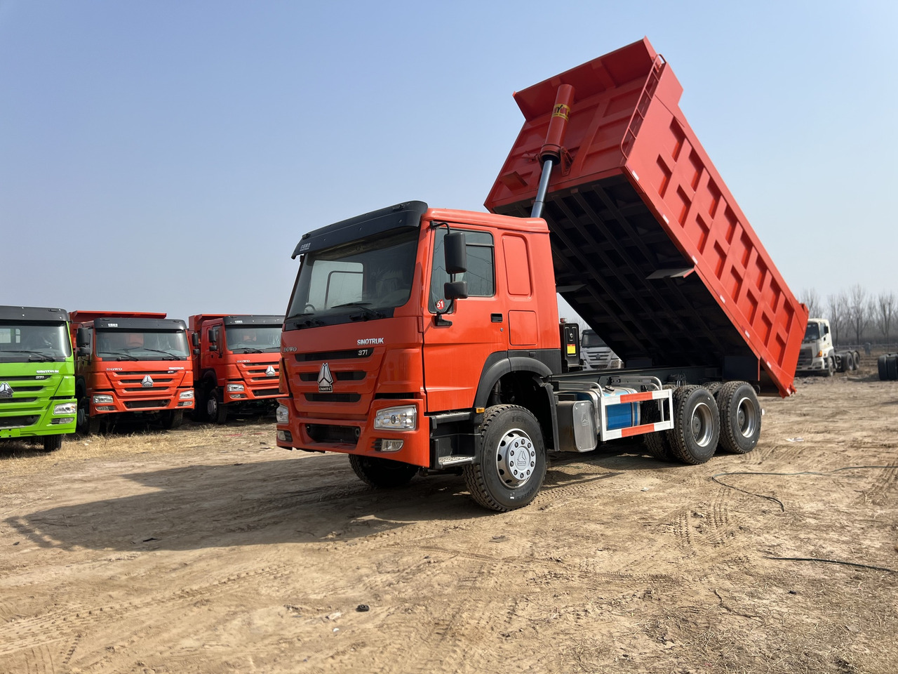 Howo Dumper Truck Secondhand 10-wheeler HOWO Mining Truck - قلابات: صور 1 Howo Dumper Truck Secondhand 10-wheeler HOWO Mining Truck - قلابات: صور 1