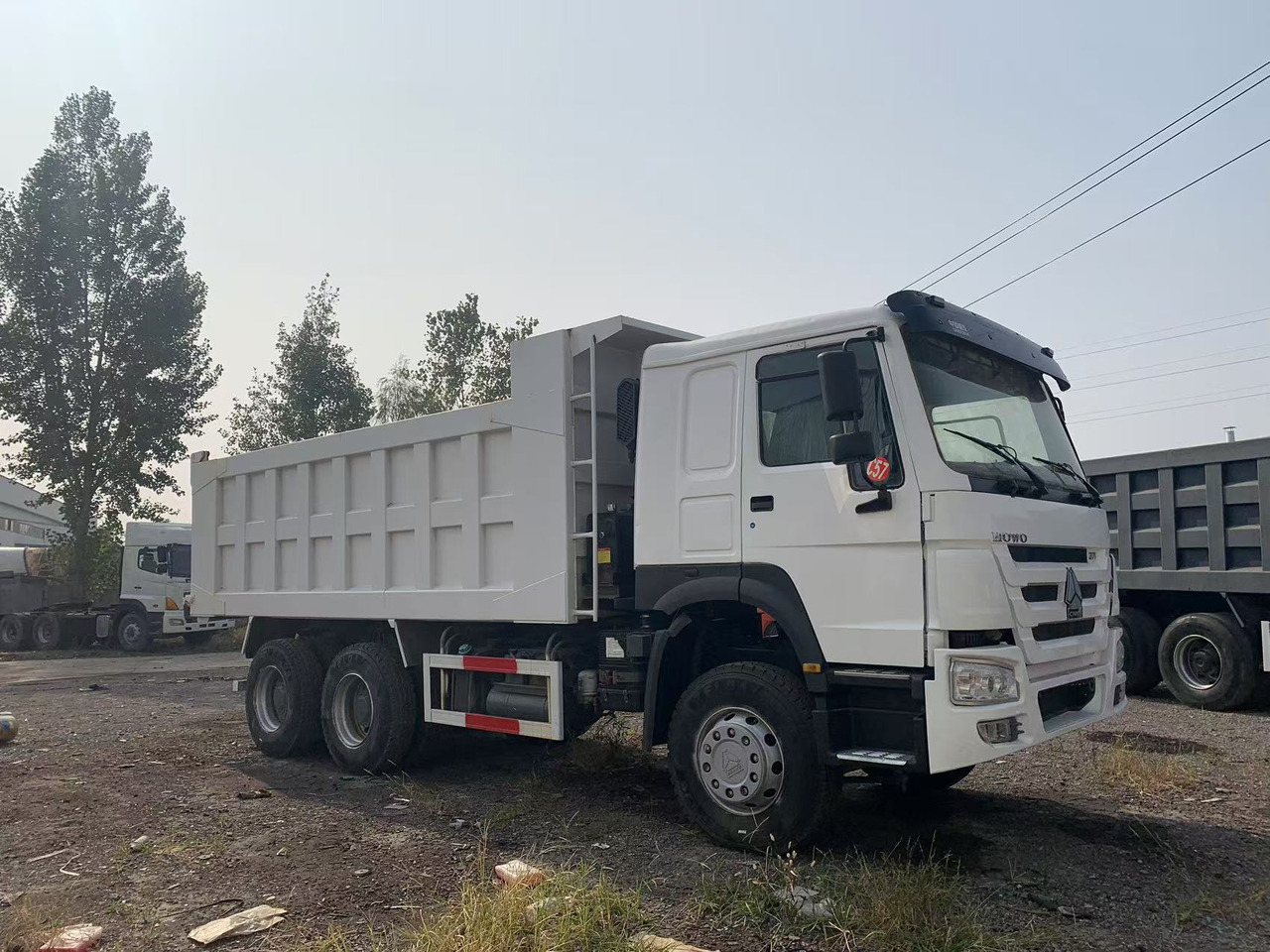 Howo Secondhand Commercial Vehicle 10-wheels HOWO Dumper Truck 6x4 Left Hand Drive Tipper Truck - قلابات: صور 4 Howo Secondhand Commercial Vehicle 10-wheels HOWO Dumper Truck 6x4 Left Hand Drive Tipper Truck - قلابات: صور 4