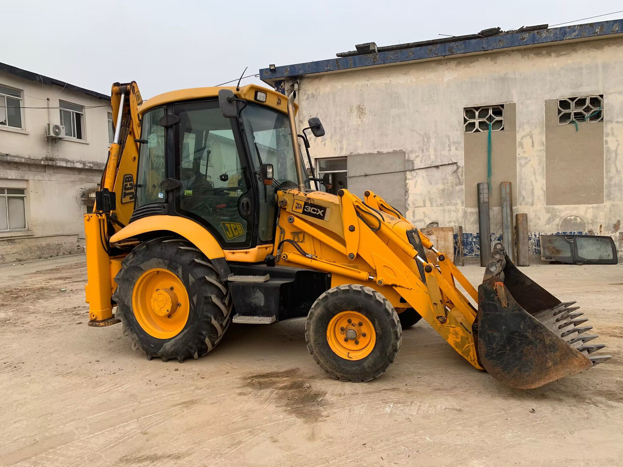 JCB 3CX Original Condition Used Backhoe Loader with Extendable Boom - حفار متعدد الاستخدام: صور 5 JCB 3CX Original Condition Used Backhoe Loader with Extendable Boom - حفار متعدد الاستخدام: صور 5