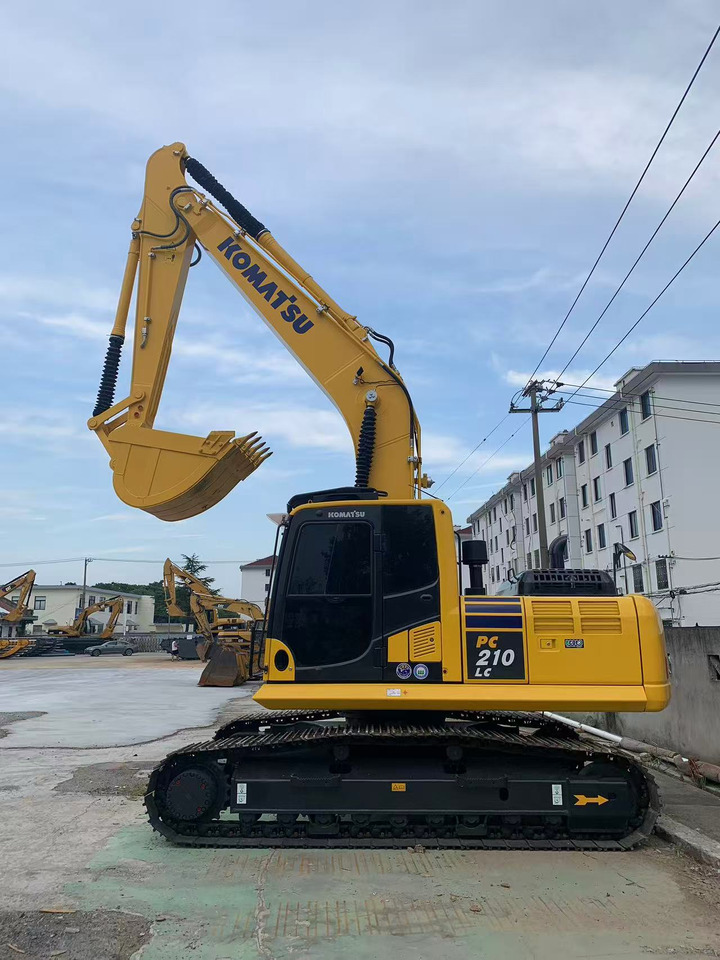 Komatsu Excavator Secondhand Machine Komatsu PC210 for PNG - حفارات زحافة: صور 1 Komatsu Excavator Secondhand Machine Komatsu PC210 for PNG - حفارات زحافة: صور 1