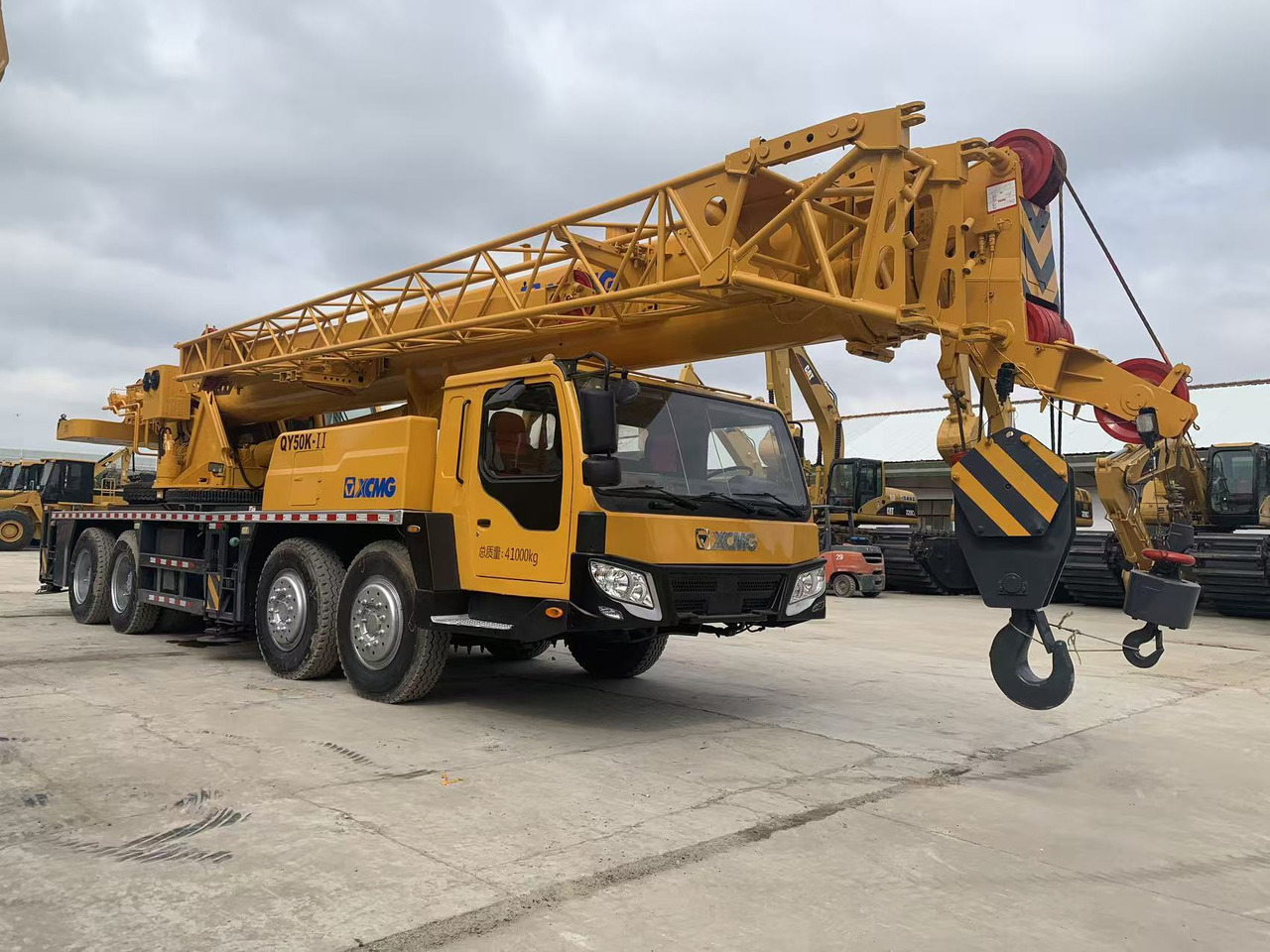 XCMG Truck Crane QY50K, QY65K, QY70K Good Price on Sale - موبايل كرين: صور 1 XCMG Truck Crane QY50K, QY65K, QY70K Good Price on Sale - موبايل كرين: صور 1
