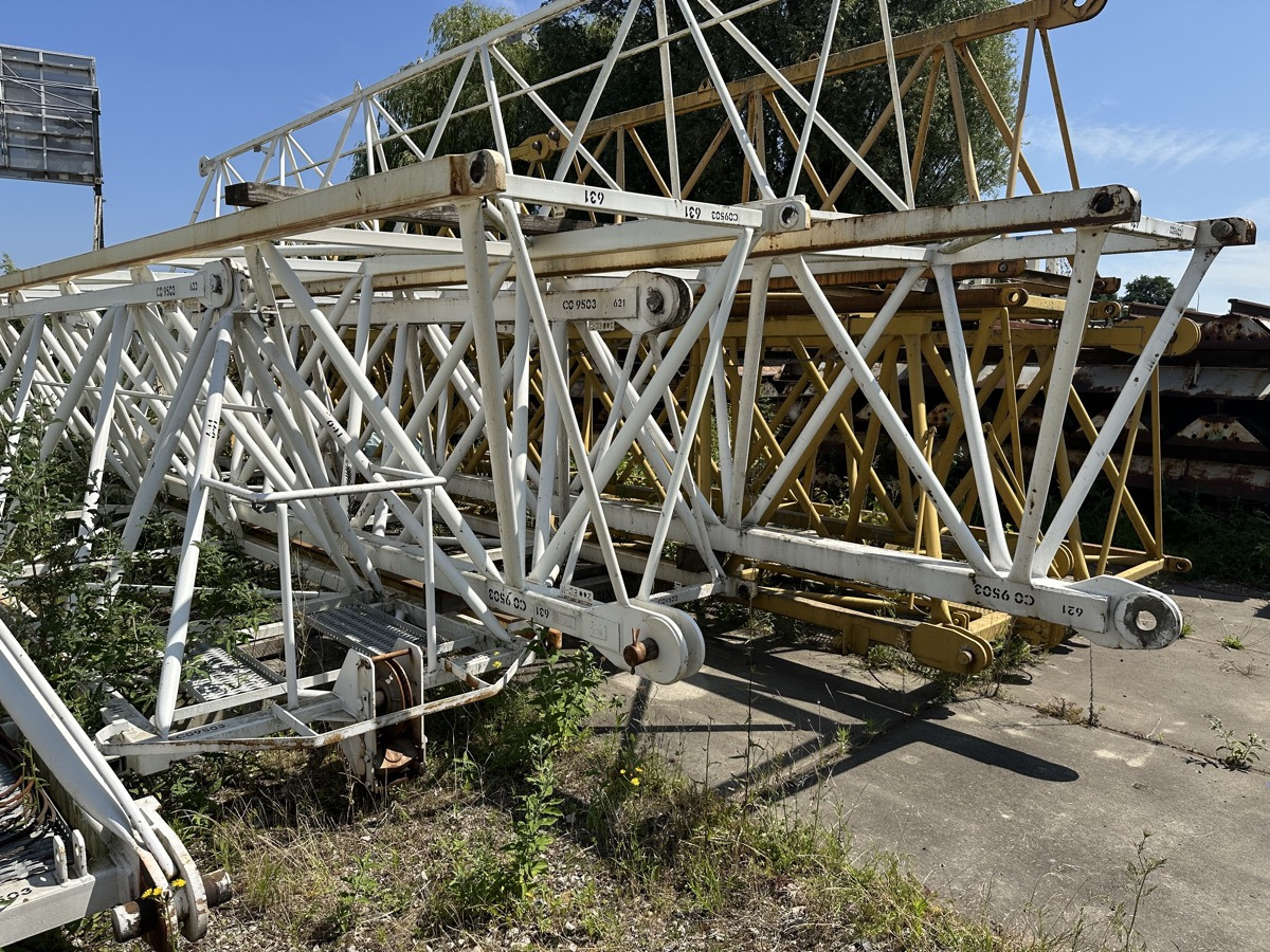 LIEBHERR 280 EC-H 12 Litronic slewing part - الرافعة: صور 3 LIEBHERR 280 EC-H 12 Litronic slewing part - الرافعة: صور 3