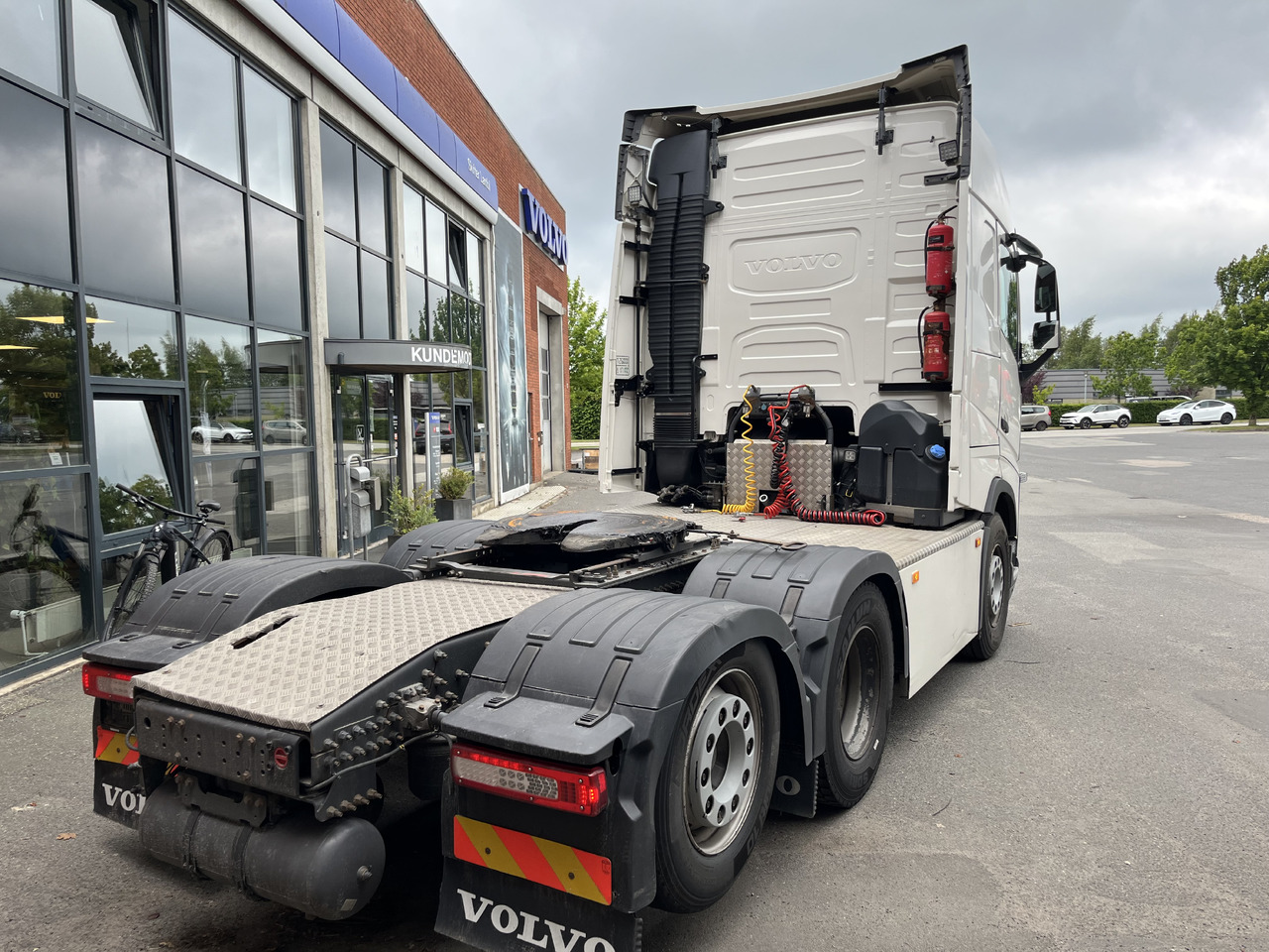 Volvo FH 500TC 6x2 - شاحنة جرار: صور 4 Volvo FH 500TC 6x2 - شاحنة جرار: صور 4