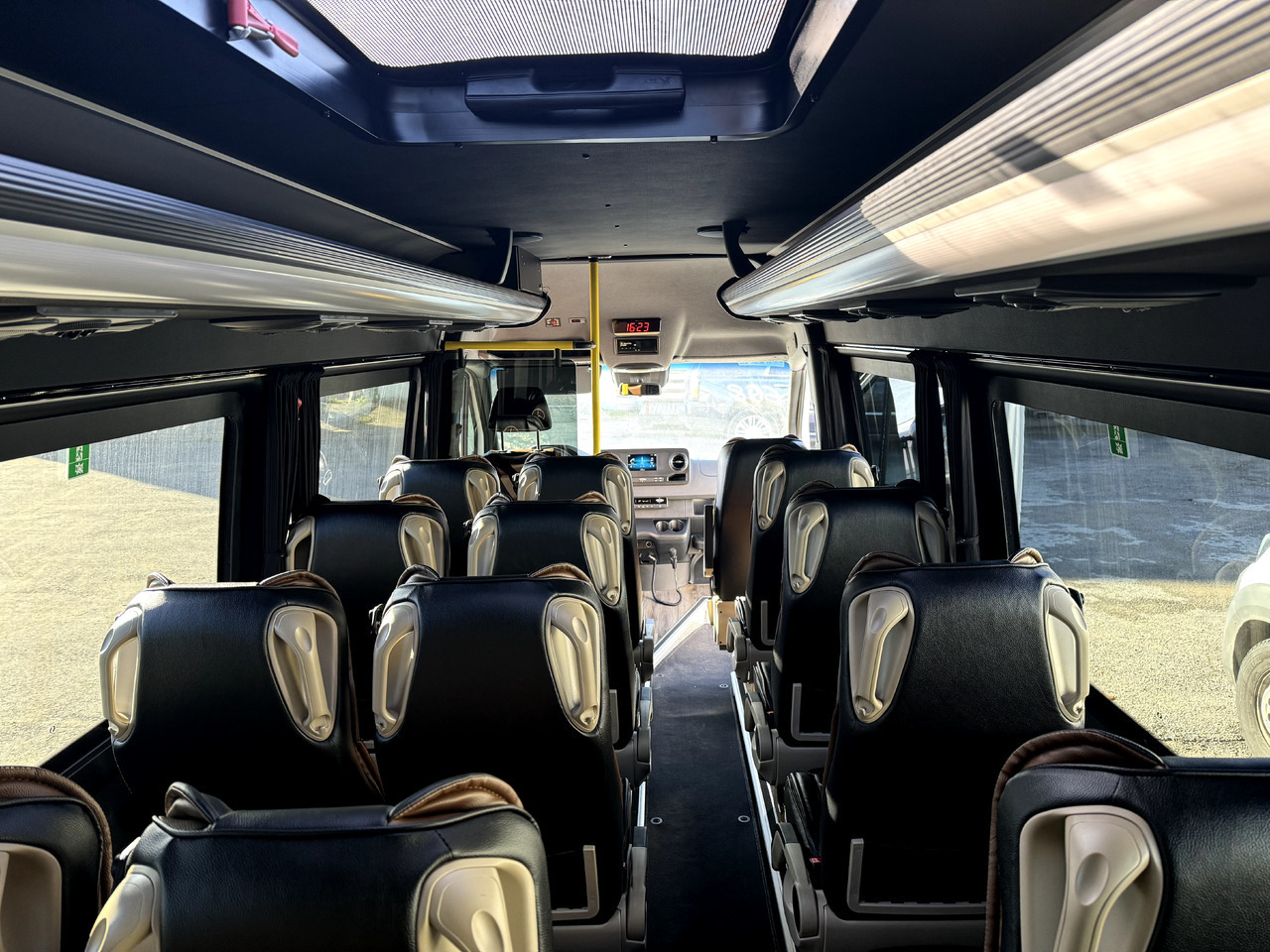 Mercedes-Benz Sprinter 517 - حافلة صغيرة, ميكروباص: صور 4 Mercedes-Benz Sprinter 517 - حافلة صغيرة, ميكروباص: صور 4
