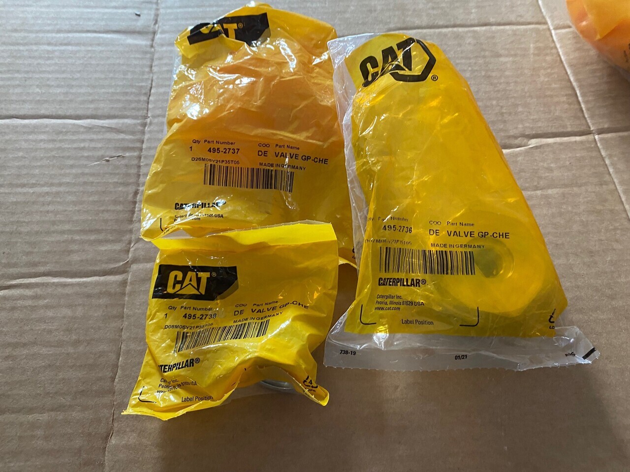 O&K Terex RH120E Cat 6030 RH340 6060 Valves 495-2736 495-2737 495-2738 - قطع الغيار: صور 1 O&K Terex RH120E Cat 6030 RH340 6060 Valves 495-2736 495-2737 495-2738 - قطع الغيار: صور 1