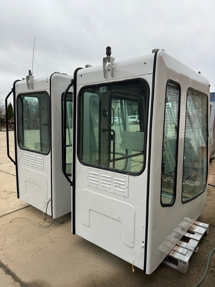 LIEBHERR 904, 914, 924 - الكابينة والداخلية - حفارة: صور 3 LIEBHERR 904, 914, 924 - الكابينة والداخلية - حفارة: صور 3