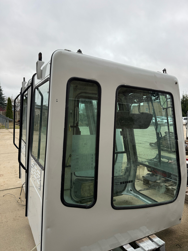 LIEBHERR 904, 914, 924 - الكابينة والداخلية - حفارة: صور 4 LIEBHERR 904, 914, 924 - الكابينة والداخلية - حفارة: صور 4