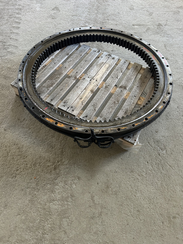 Volvo EW140C - حلقة الدوران - حفارة على عجلات: صور 2 Volvo EW140C - حلقة الدوران - حفارة على عجلات: صور 2