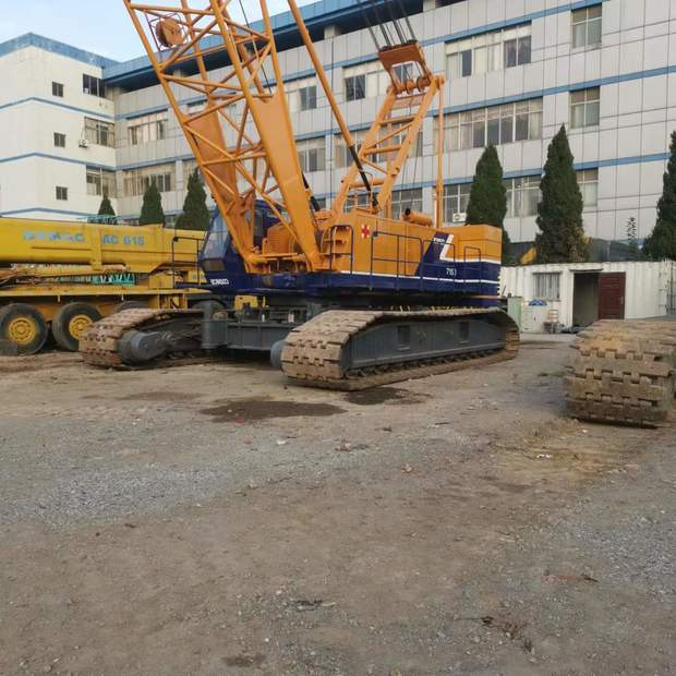 2005 KOBELCO 7150 - رافعة مجنزرة: صور 1 2005 KOBELCO 7150 - رافعة مجنزرة: صور 1
